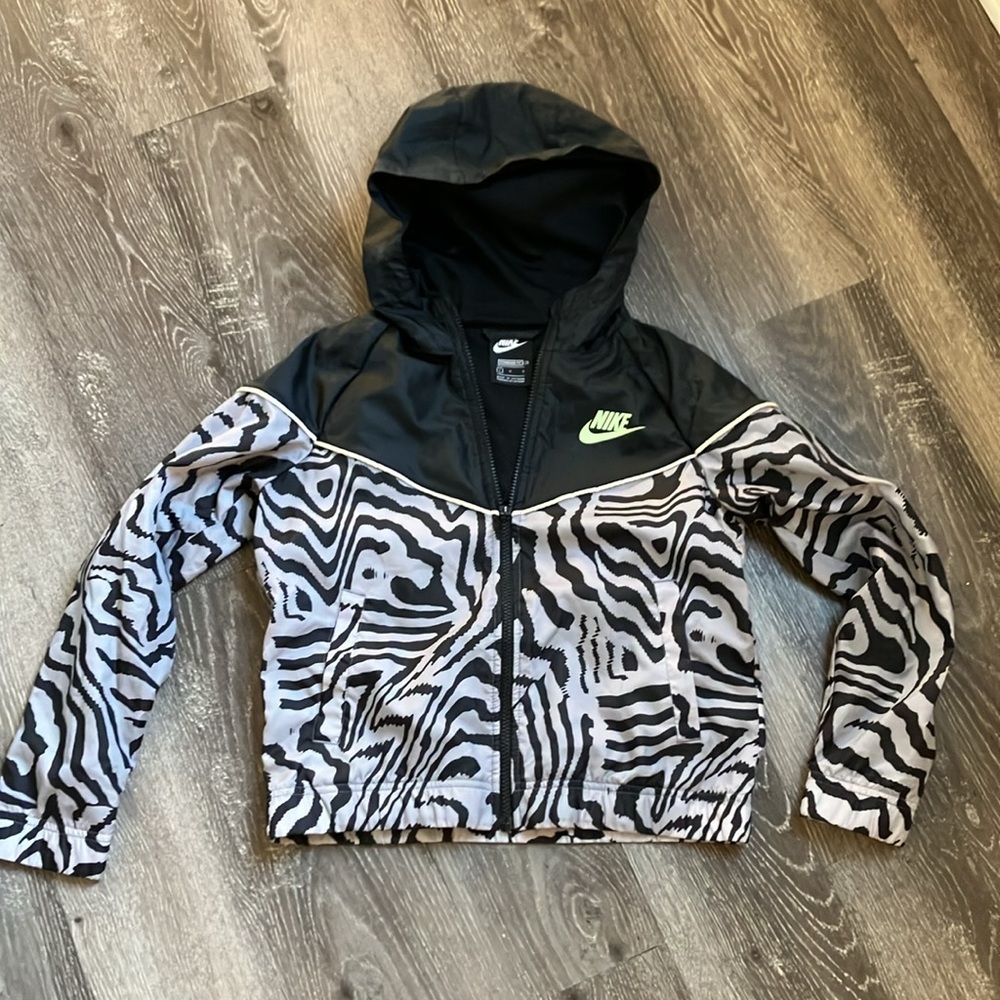 Nike - Picture 6 of 11